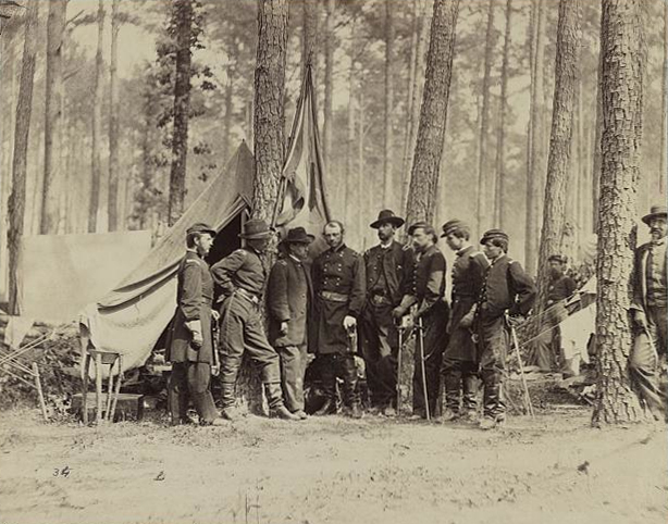 Mathew Brady: Major General R. B. Potter and Staff, between 1861 and 1865. Library of Congress, Prints and Photographs Division, Washington, D.C.